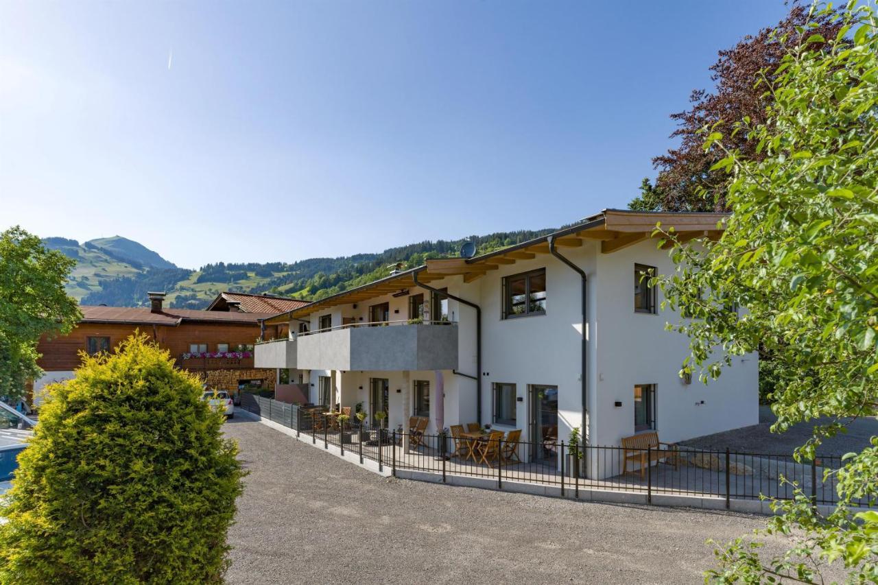 Haus M&M Apartamento Brixen im Thale Exterior foto
