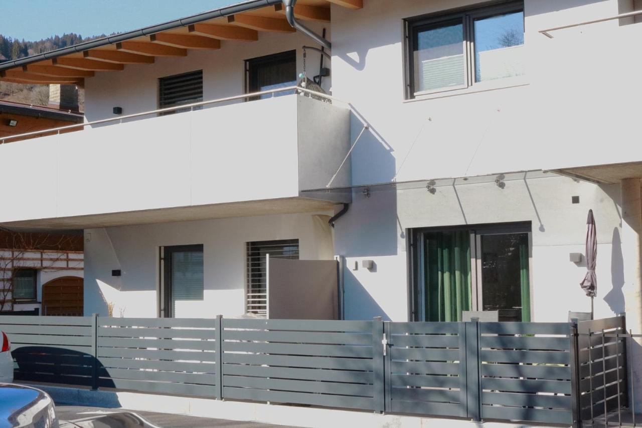 Haus M&M Apartamento Brixen im Thale Exterior foto