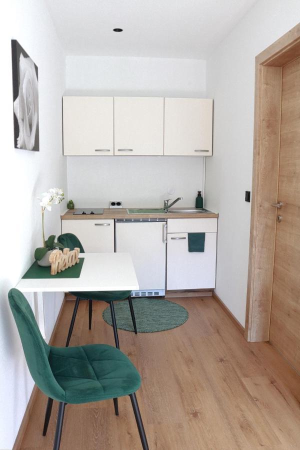 Haus M&M Apartamento Brixen im Thale Exterior foto